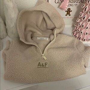 Abercrombie kids, Beige Sherpa Hoodie
